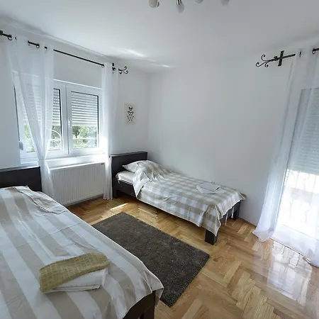 Park Srce アパート