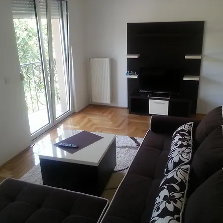 Daire Park Srce Arandjelovac